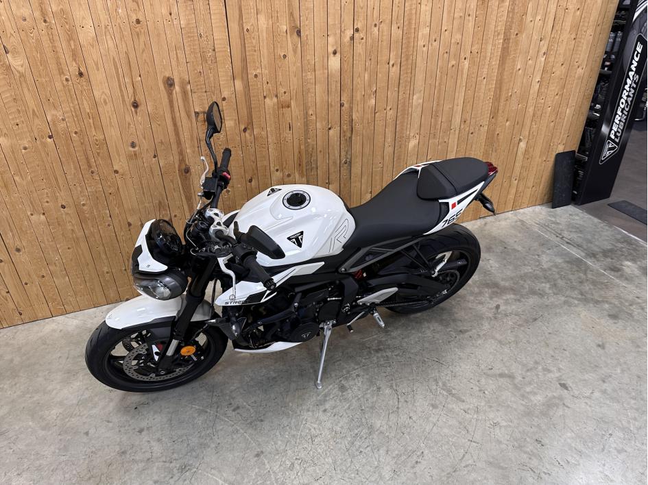 TRIUMPH STREET TRIPLE 765 R
