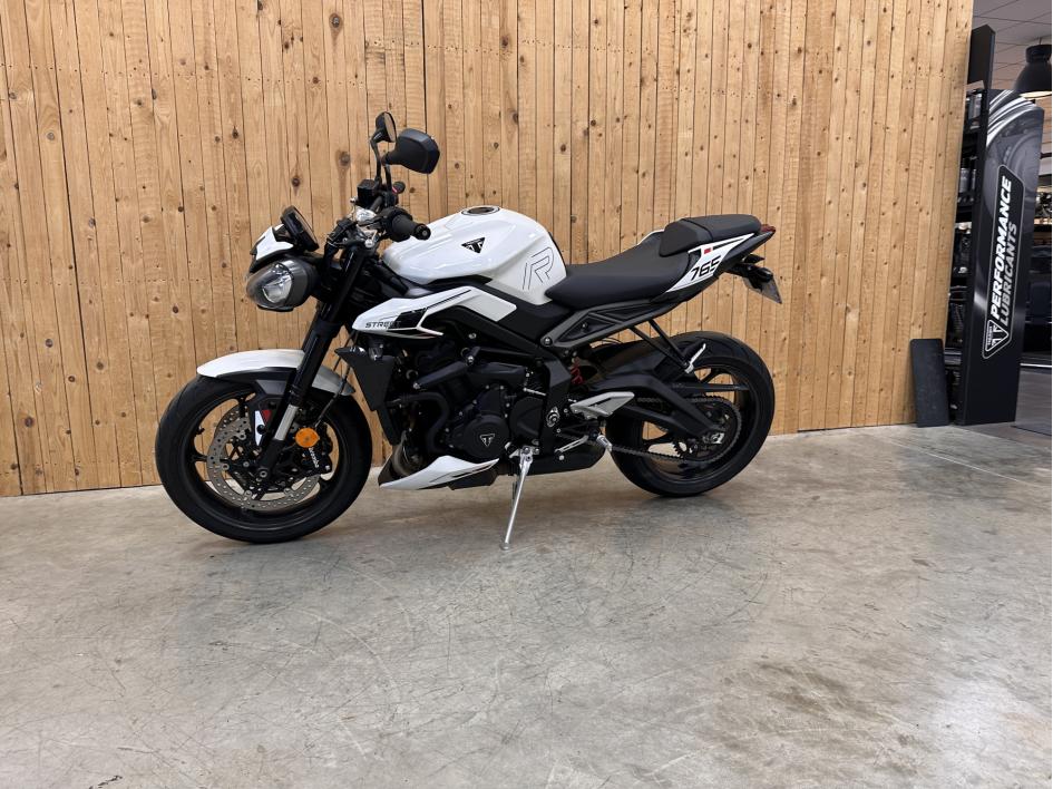TRIUMPH STREET TRIPLE 765 R