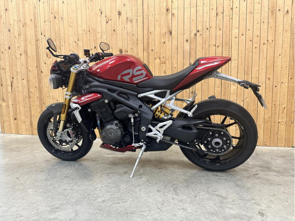 TRIUMPH SPEED TRIPLE 1200 RS