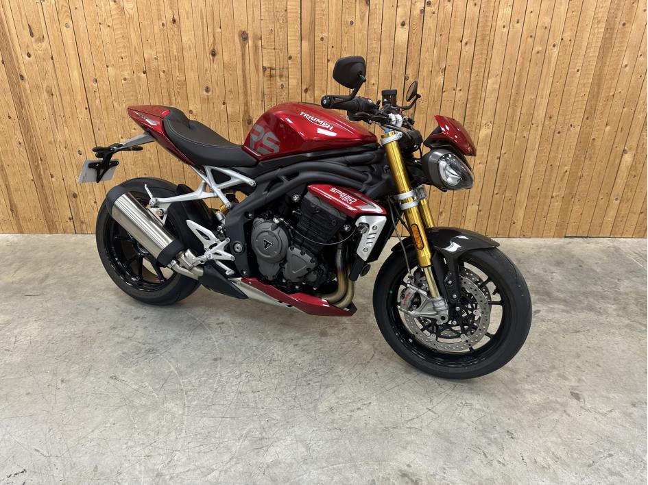 TRIUMPH SPEED TRIPLE 1200 RS