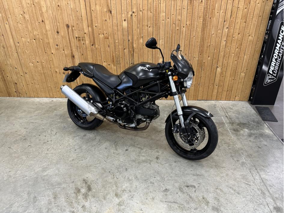 DUCATI MONSTER 695