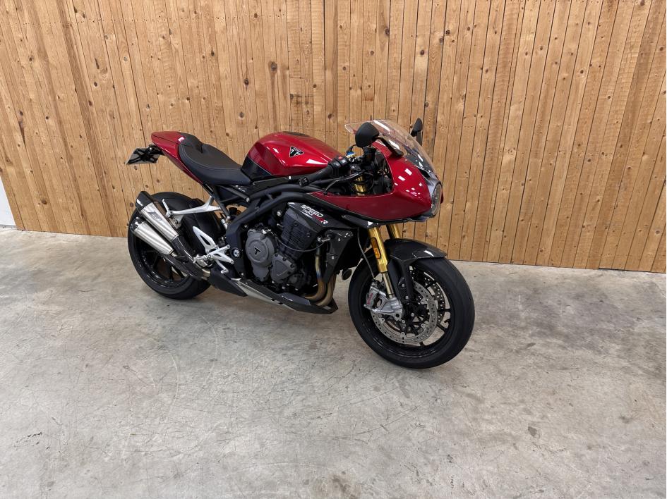 TRIUMPH SPEED TRIPLE 1200 RR