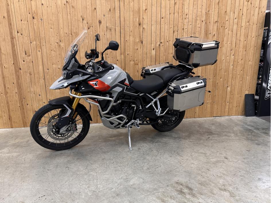 TRIUMPH TIGER 900 RALLY PRO