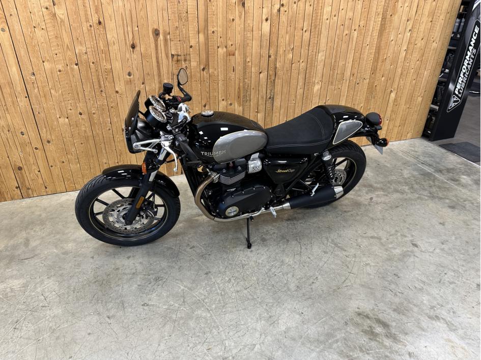 TRIUMPH STREET CUP