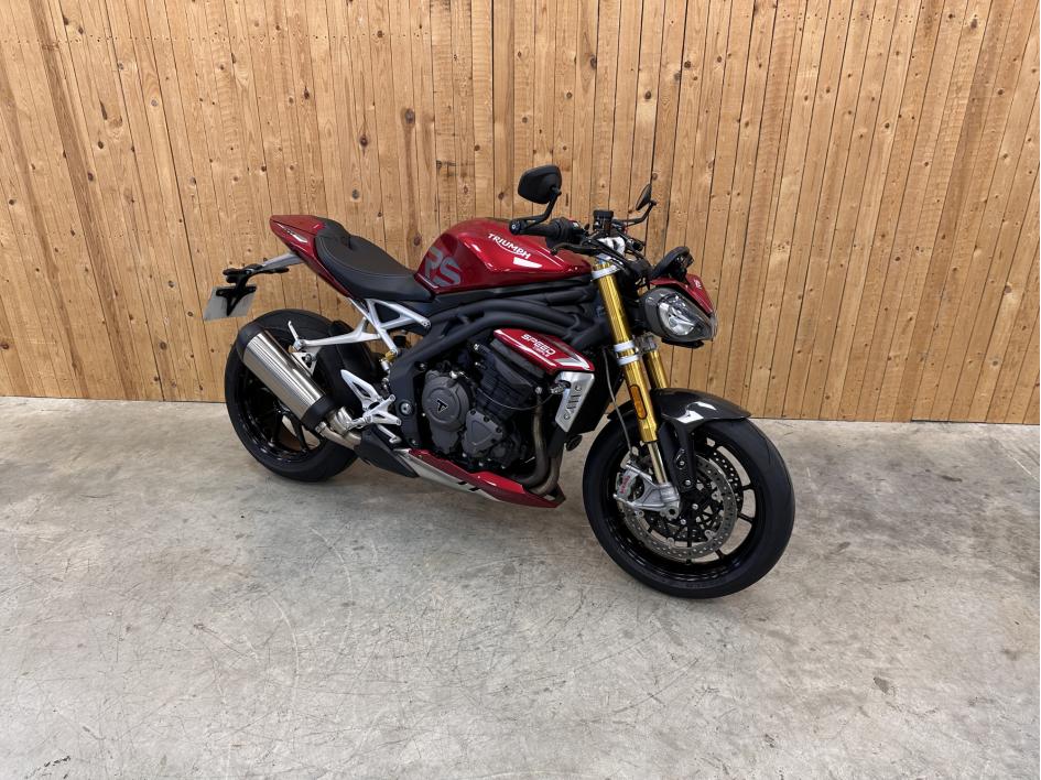 TRIUMPH SPEED TRIPLE 1200 RS