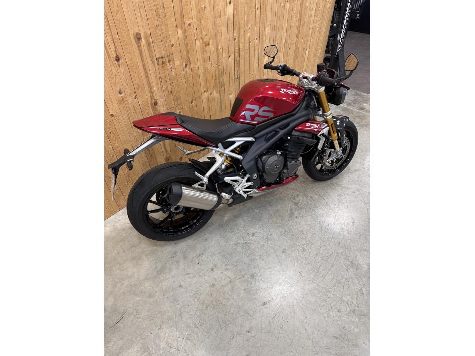 TRIUMPH SPEED TRIPLE 1200 RS