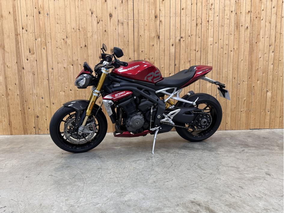 TRIUMPH SPEED TRIPLE 1200 RS